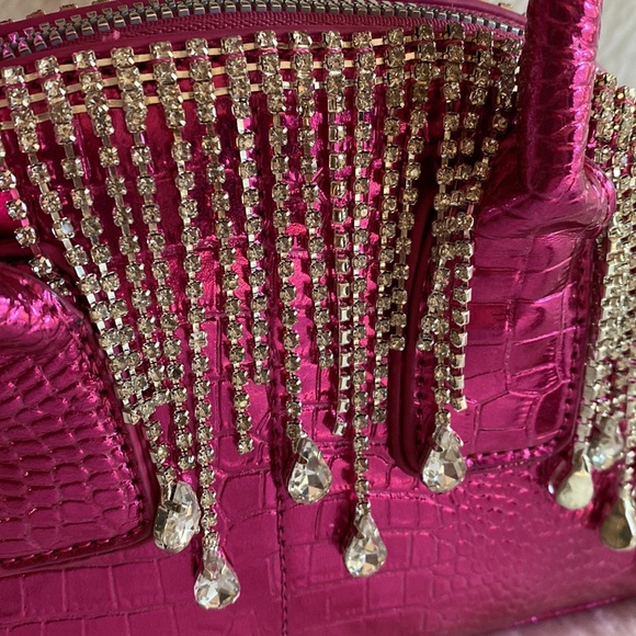 NWOT Adorably Chic Hot Pink Faux Croco Leather with dangling Rhinestones Bag - Picture 4 of 16